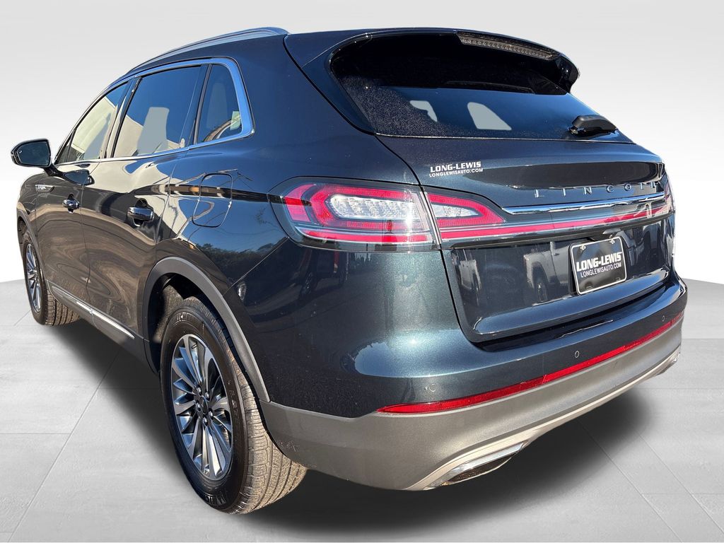 2023 Lincoln Nautilus Standard photo 3