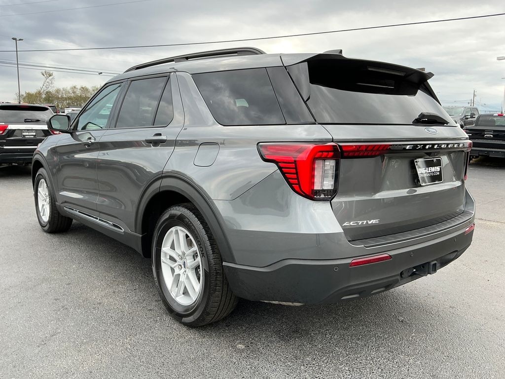 Used 2025 Ford Explorer Active SUV