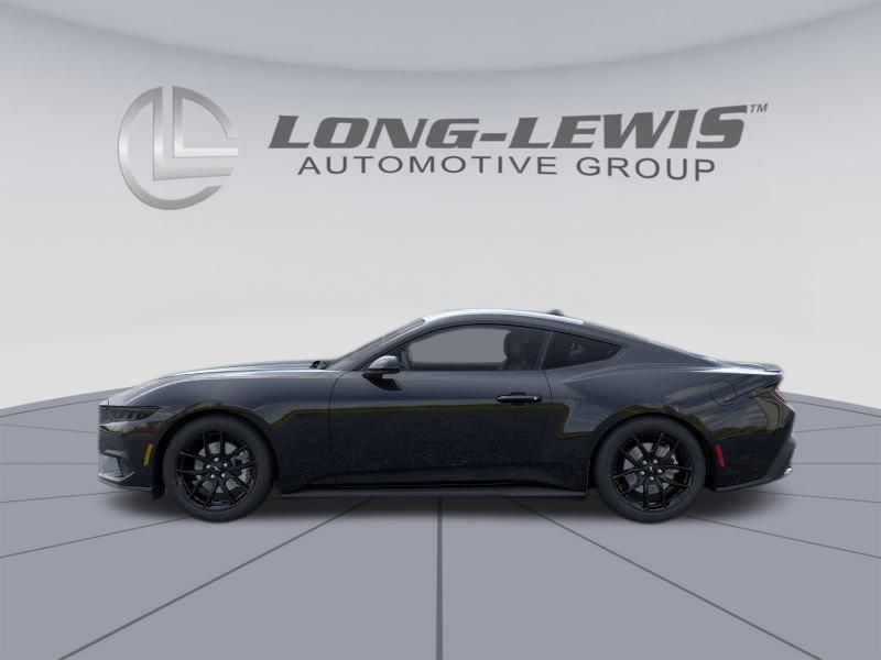 2025 Ford Mustang EcoBoost photo 3