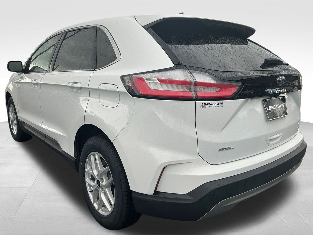 2023 Ford Edge SEL photo 3