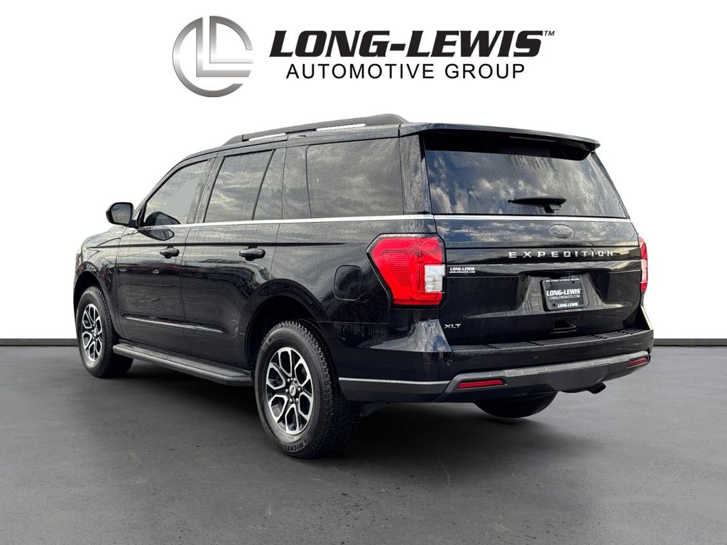 2024 Ford Expedition XLT photo 3