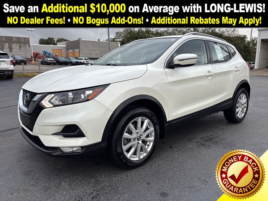 2021 Nissan Rogue Sport SV's photo