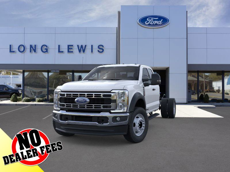 2026 Ford F-550 photo 2
