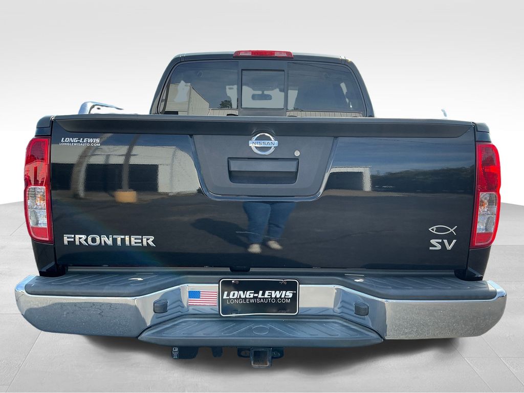 2017 Nissan Frontier SV photo 4