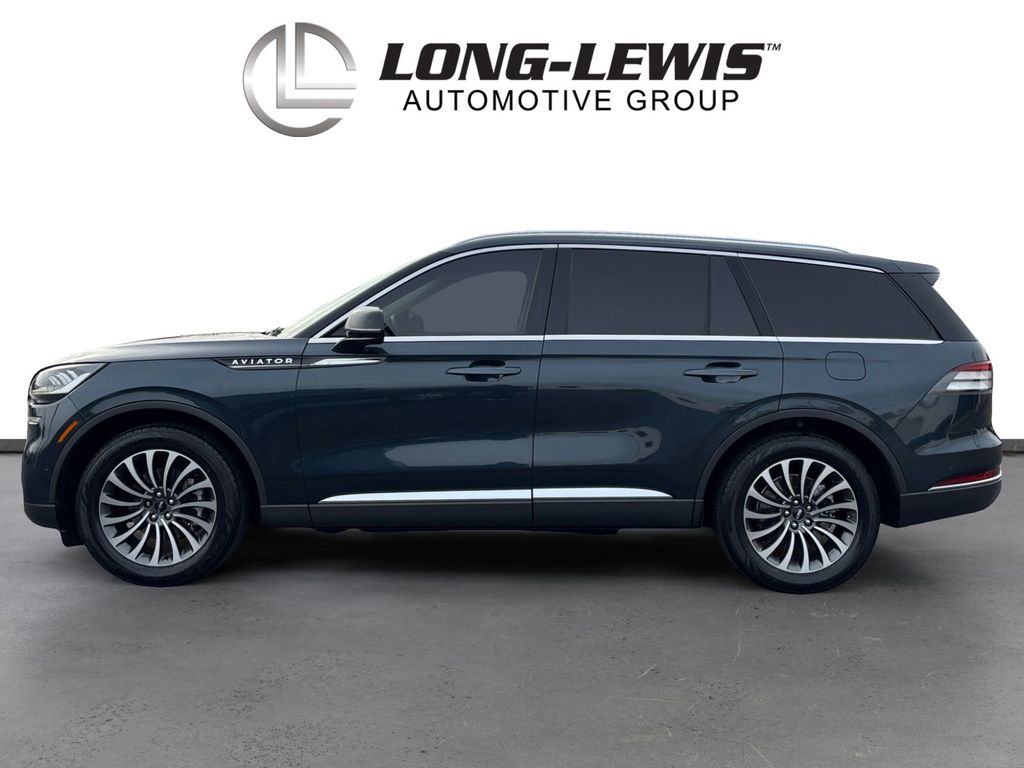 2023 Lincoln Aviator Reserve photo 2