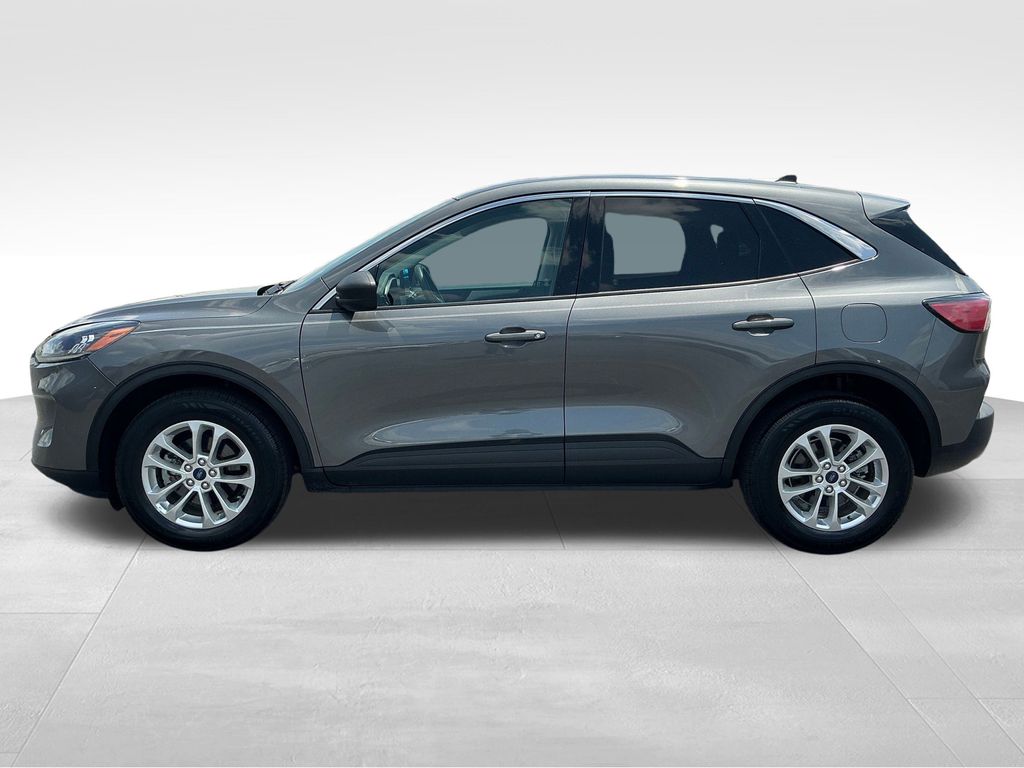 2022 Ford Escape SE photo 2