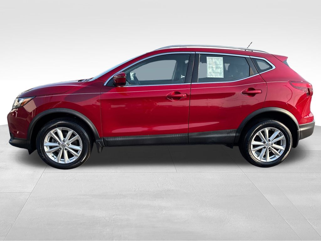2018 Nissan Rogue Sport SV photo 2