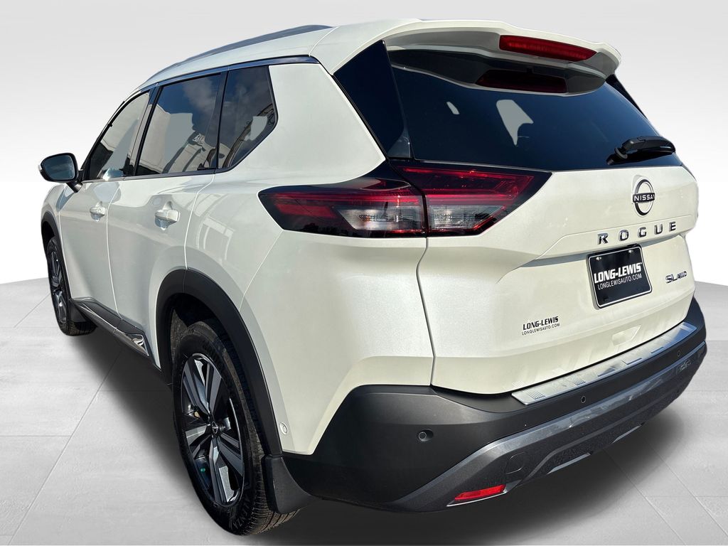 2023 Nissan Rogue SL photo 3