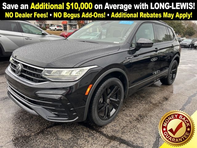 2023 Volkswagen Tiguan SE R-LINE BLACK's photo