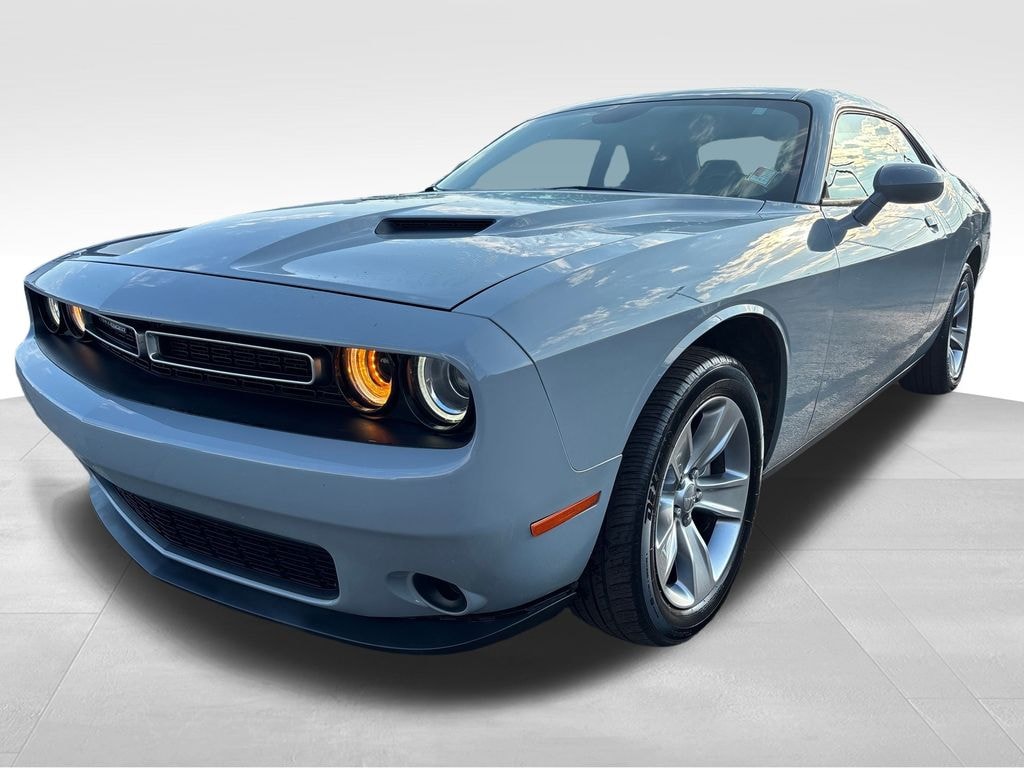 Used 2022 Dodge Challenger SXT Coupe