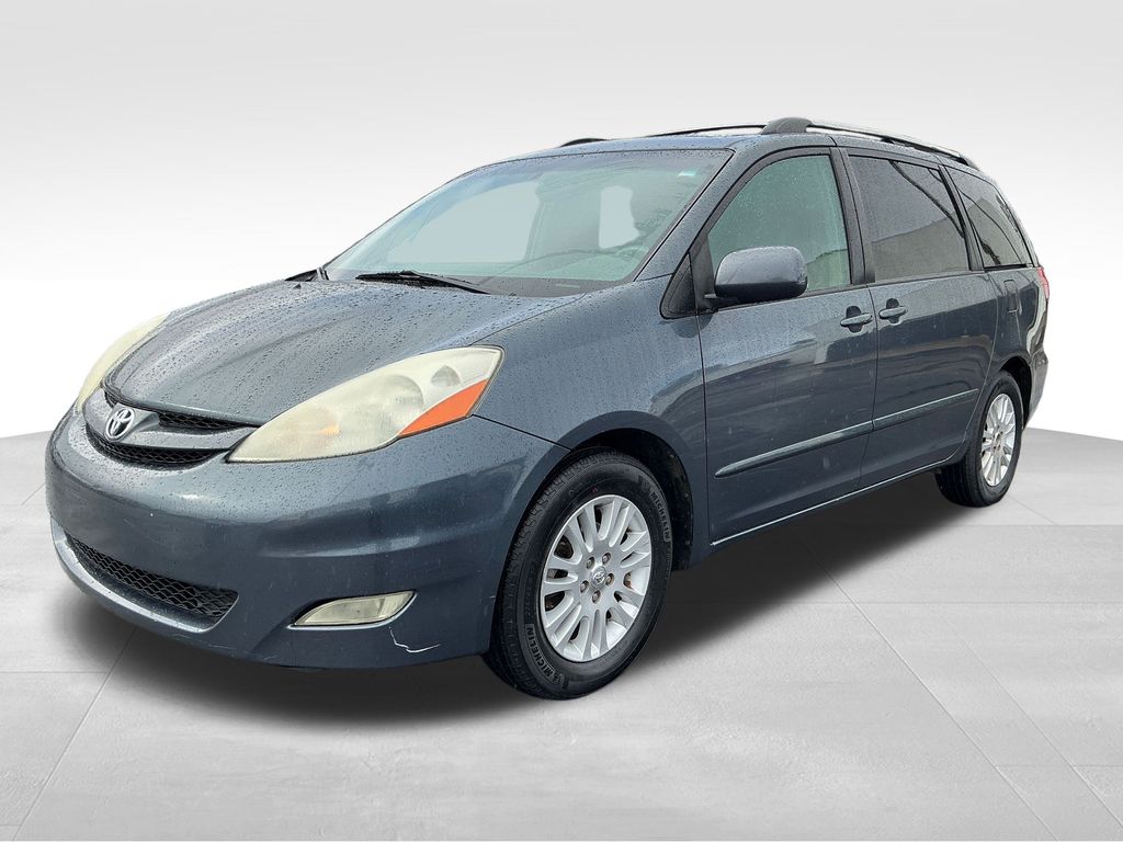 2009 Toyota Sienna XLE