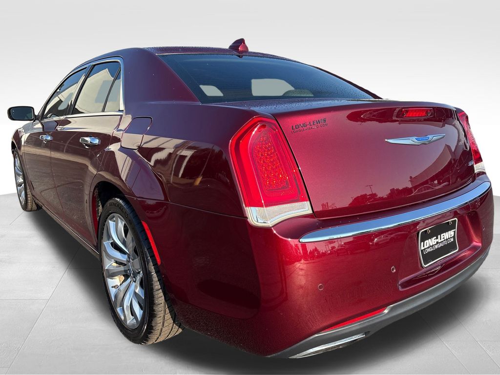 2018 Chrysler 300 Limited photo 3