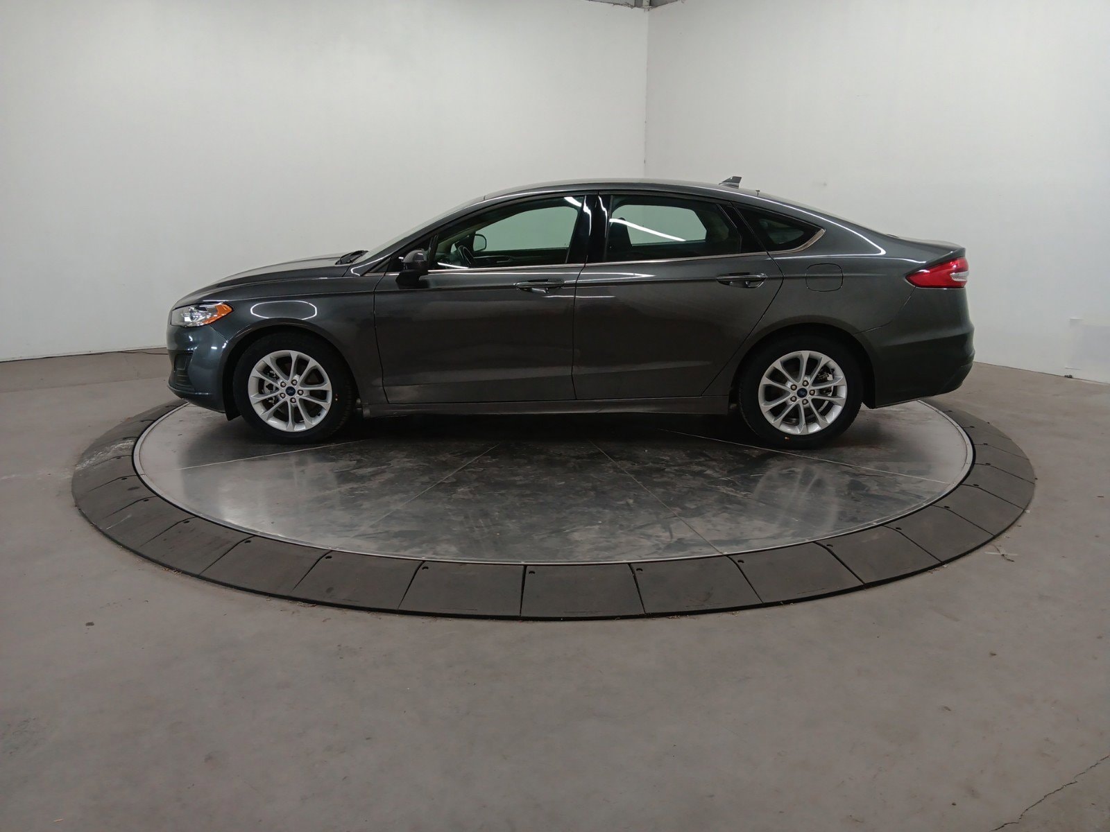 Used 2020 Ford Fusion SE with VIN 3FA6P0HD9LR246181 for sale in Muscle Shoals, AL