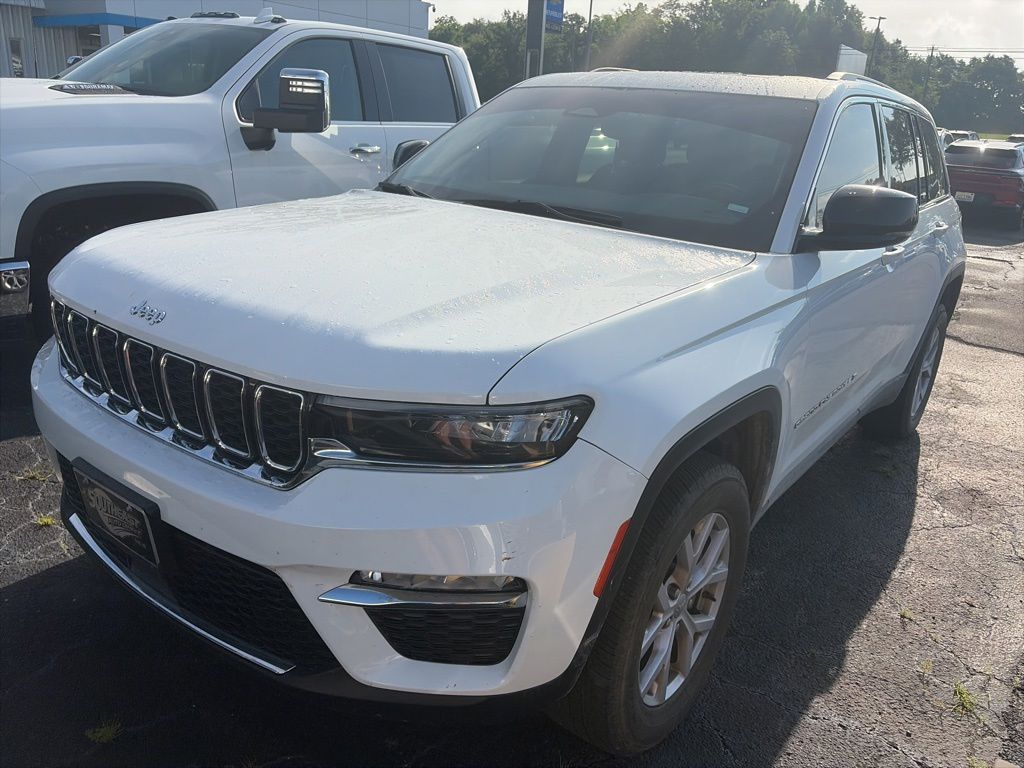 2022 Jeep Grand Cherokee Limited's photo