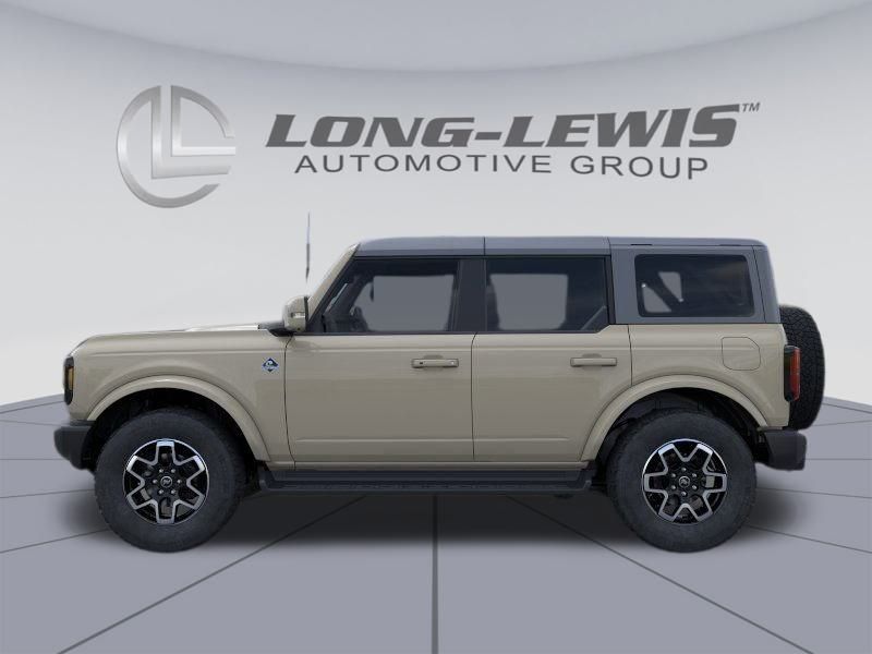 2025 Ford Bronco Outer Banks photo 2