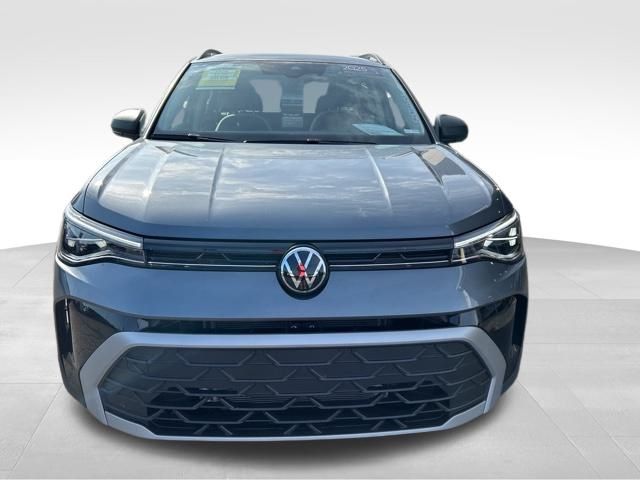 2025 Volkswagen Taos S photo 2