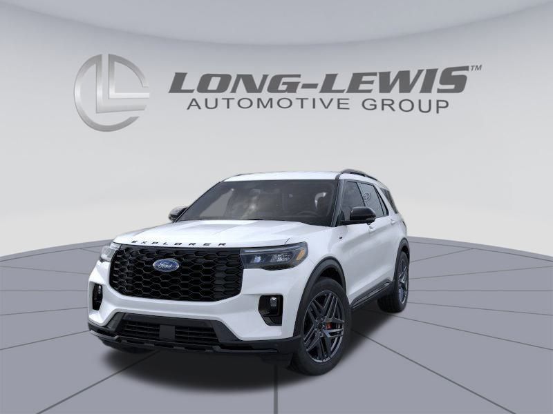 2026 Ford Explorer ST-Line photo 2