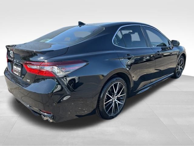 2023 Toyota Camry SE photo 4