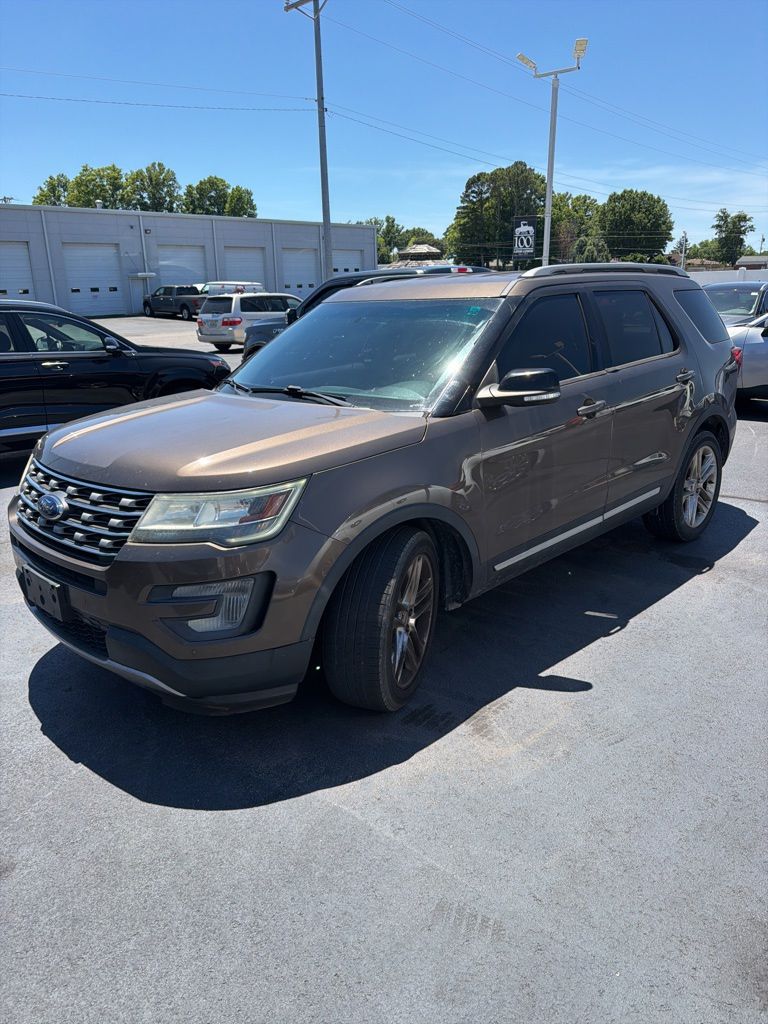 2016 Ford Explorer XLT FWD's photo