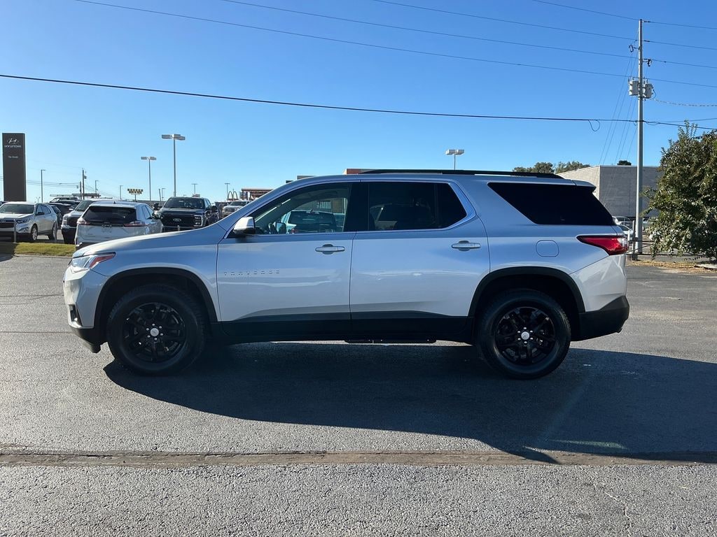 Used 2020 Chevrolet Traverse LT SUV