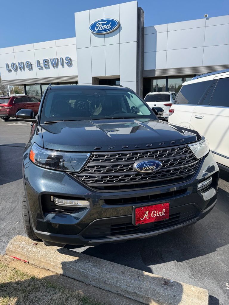 2023 Ford Explorer XLT