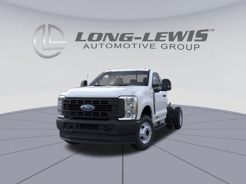2026 Ford F-350 photo 2