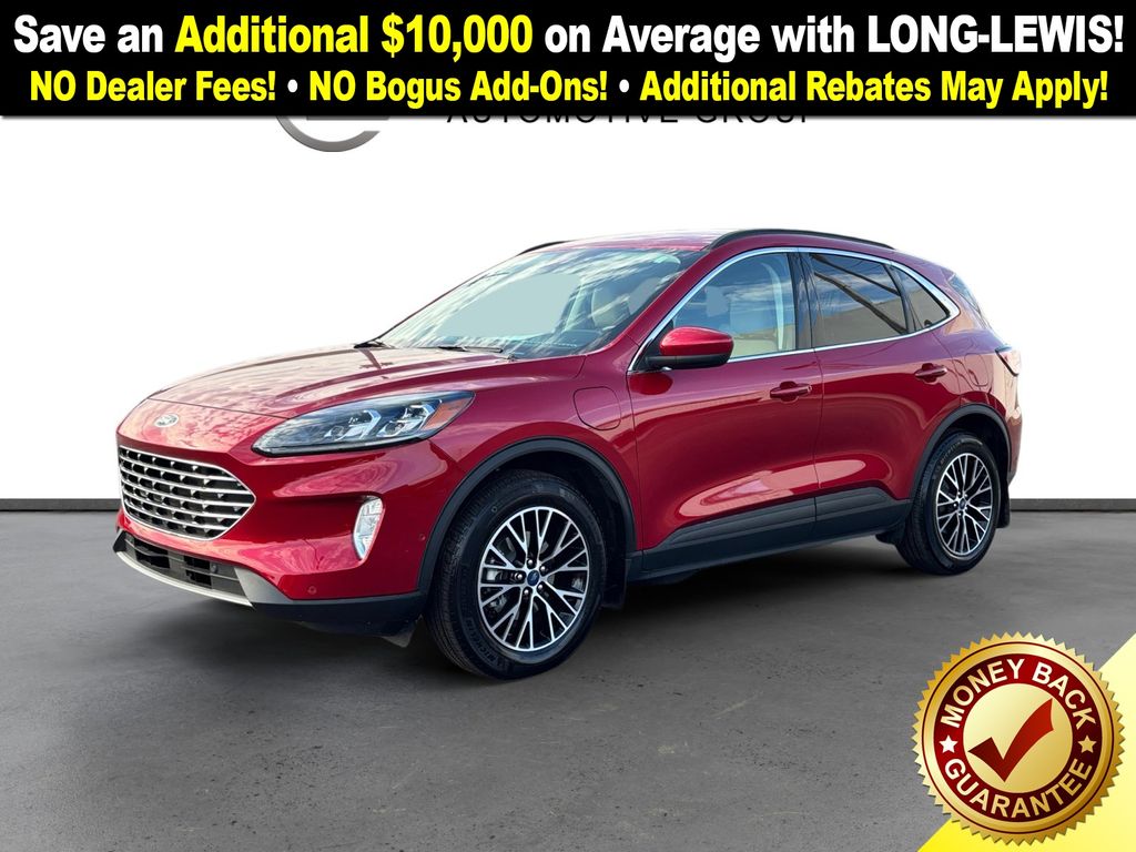 2021 Ford Escape Titanium's photo