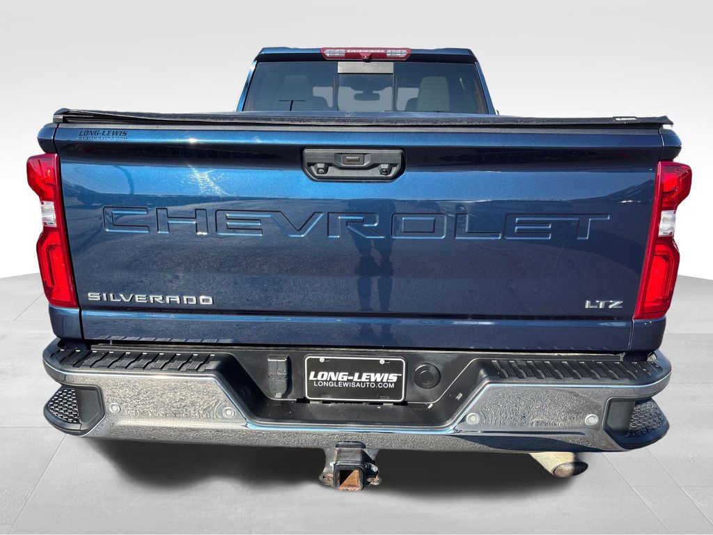 2022 Chevrolet Silverado 2500HD LTZ photo 4