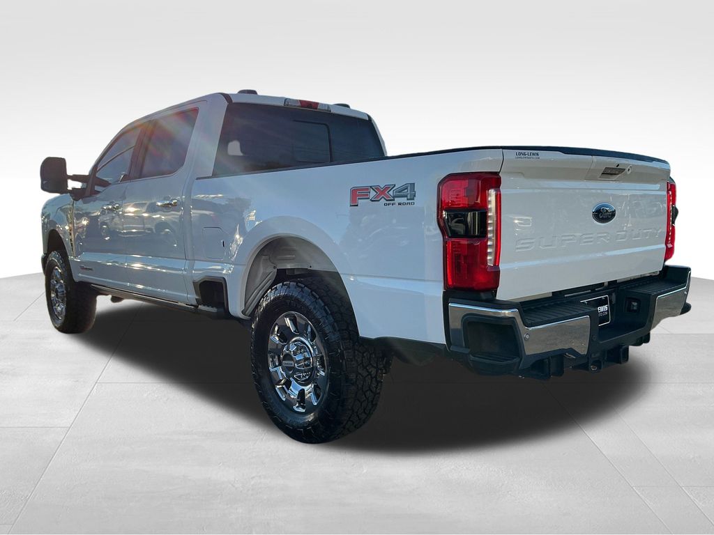 2023 Ford F-350 photo 3