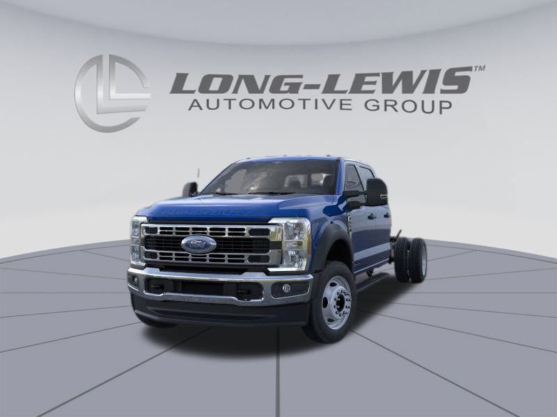 2026 Ford F-550 photo 2