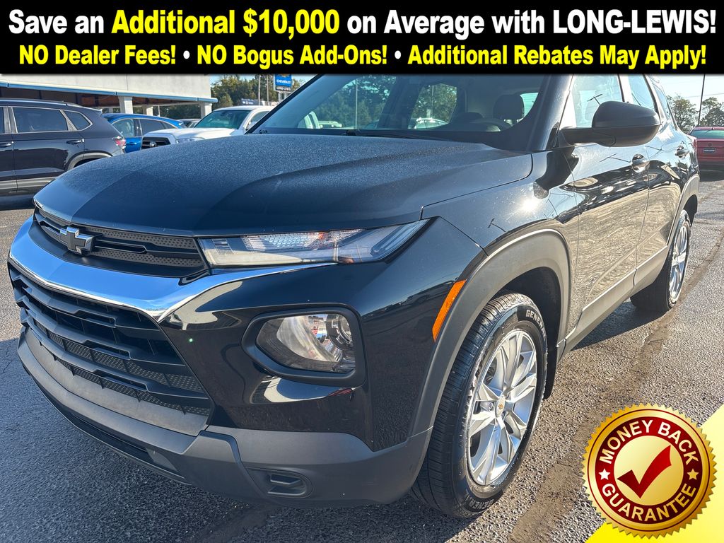 2022 Chevrolet Trailblazer LS's photo