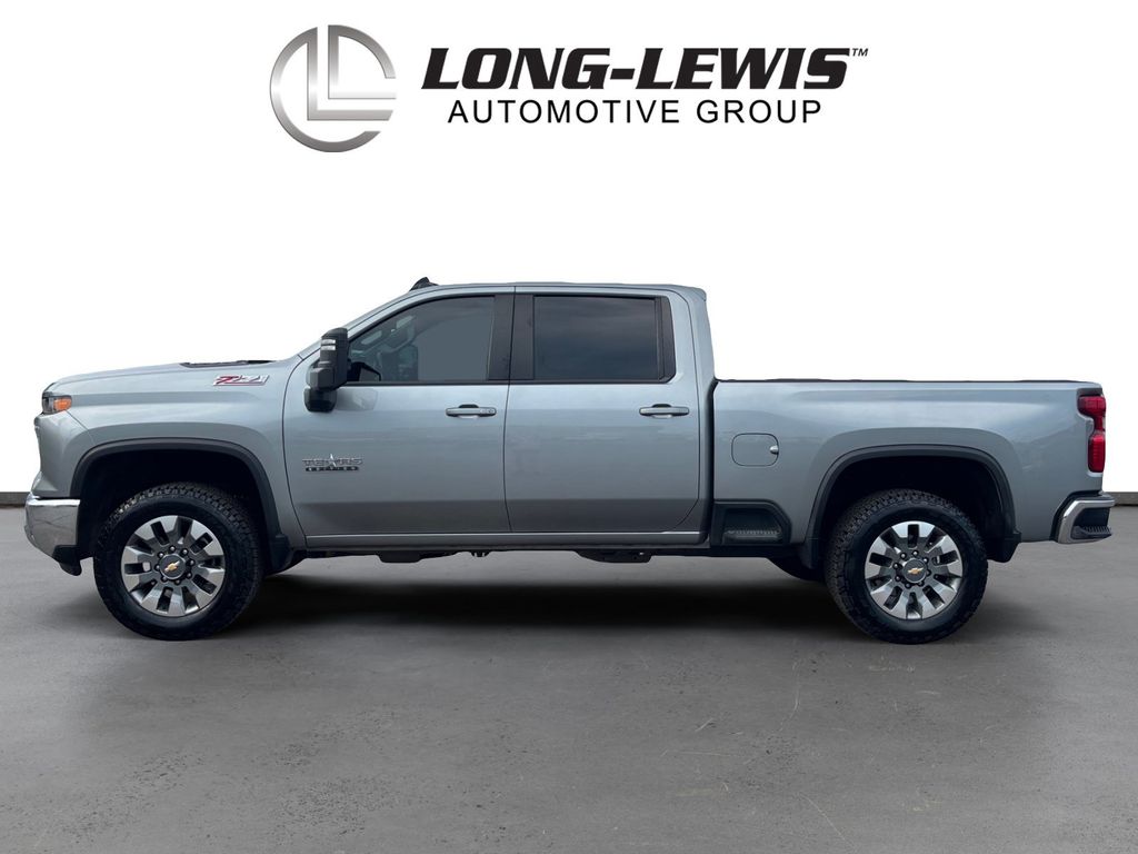 2GC4YNE71R1270434