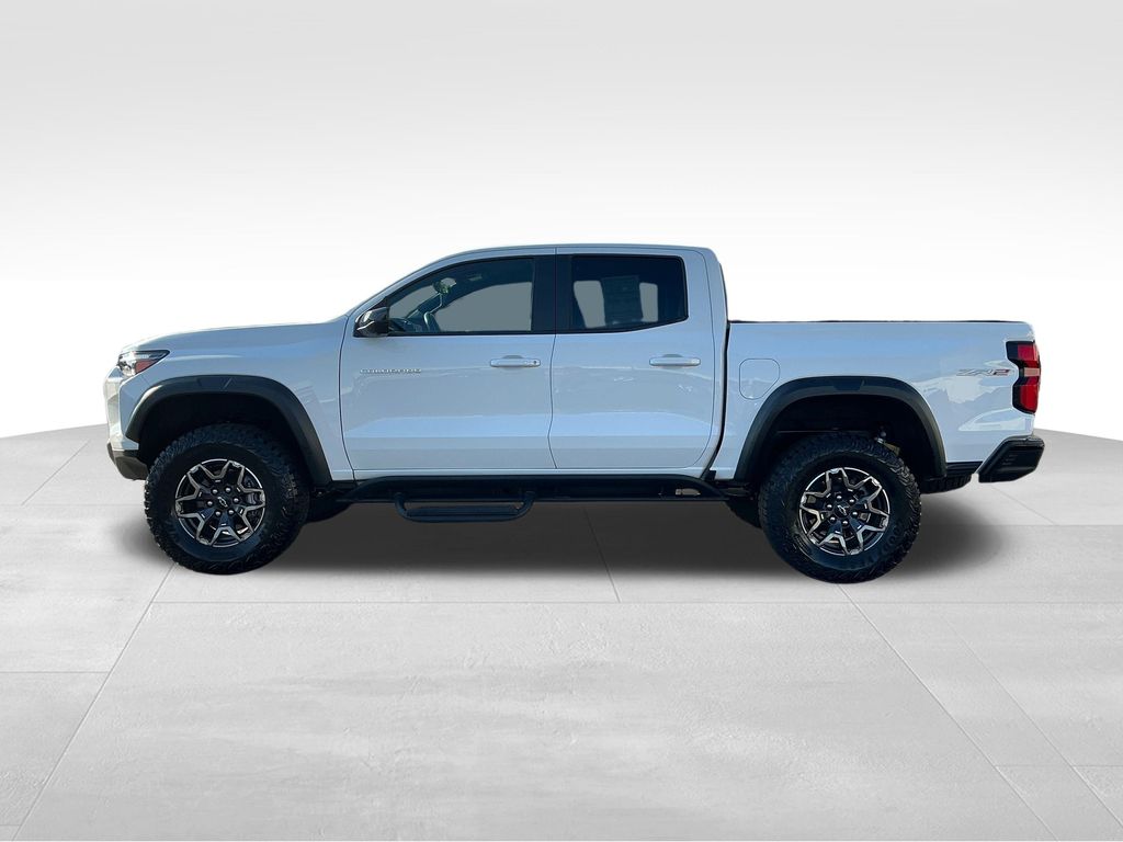 2023 Chevrolet Colorado ZR2 photo 2