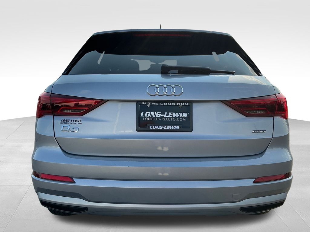 2021 Audi Q3 40 TFSI Premium photo 4