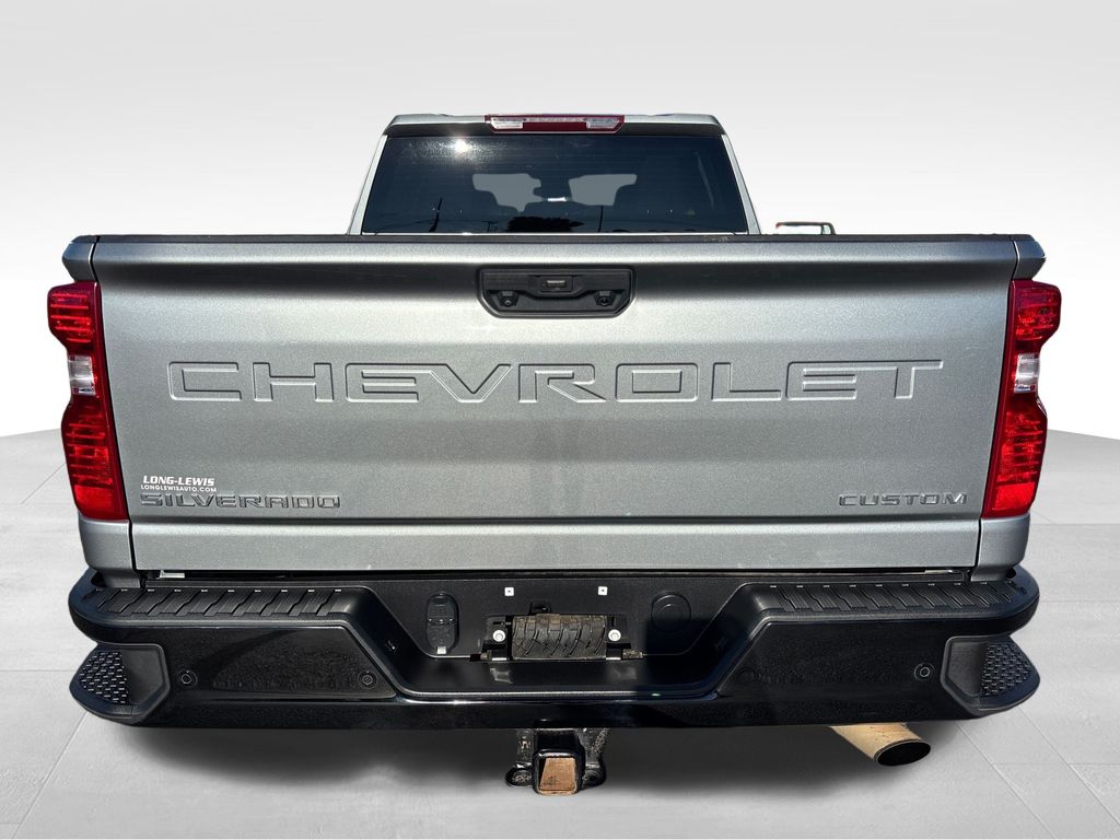 2024 Chevrolet Silverado 2500HD Custom photo 3