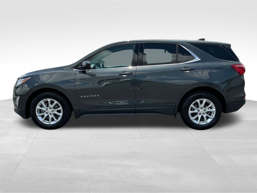 2020 Chevrolet Equinox LT photo 2