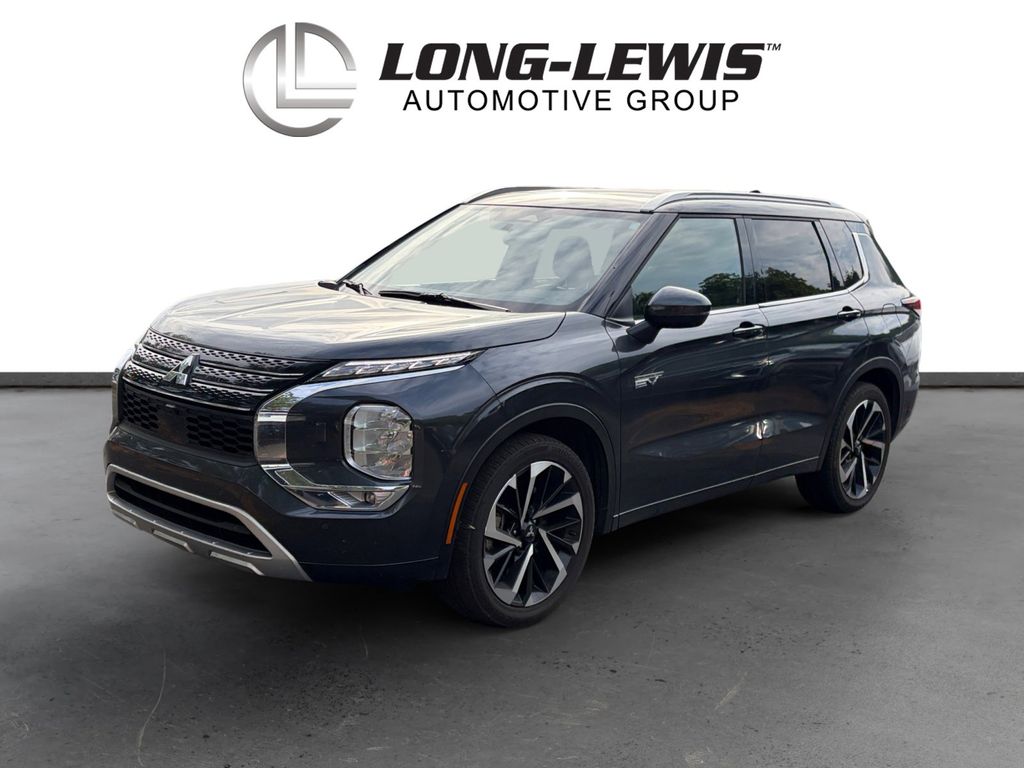 2025 Mitsubishi Outlander Plug-in Hybrid SEL S-AWC's photo