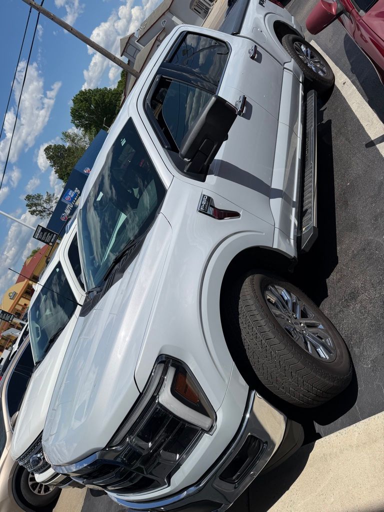 2025 Ford F-150 Lariat 4x4 SuperCrew 5-1/2 Box's photo