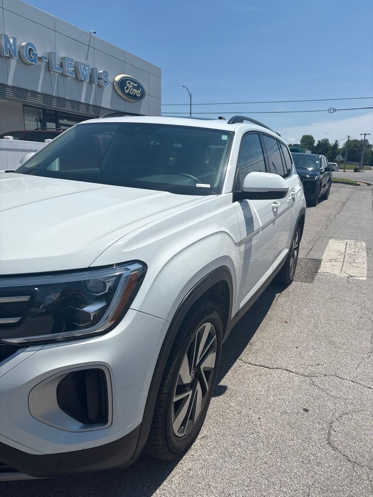 2024 Volkswagen Atlas 2.0T SE w/Tech's photo