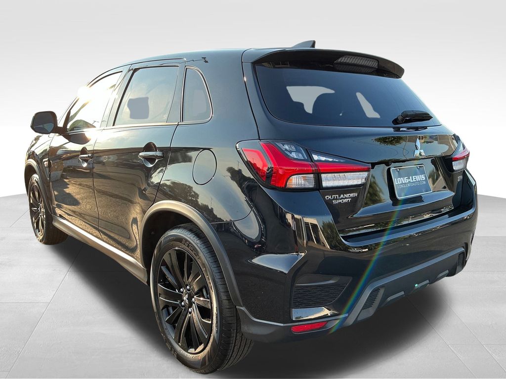 2025 Mitsubishi Outlander Sport ES photo 3