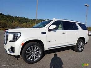 2021 GMC Yukon 4WD Denali's photo
