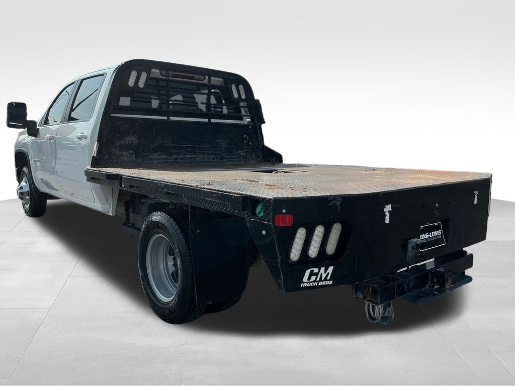 2022 Chevrolet Silverado 3500HD LT photo 3
