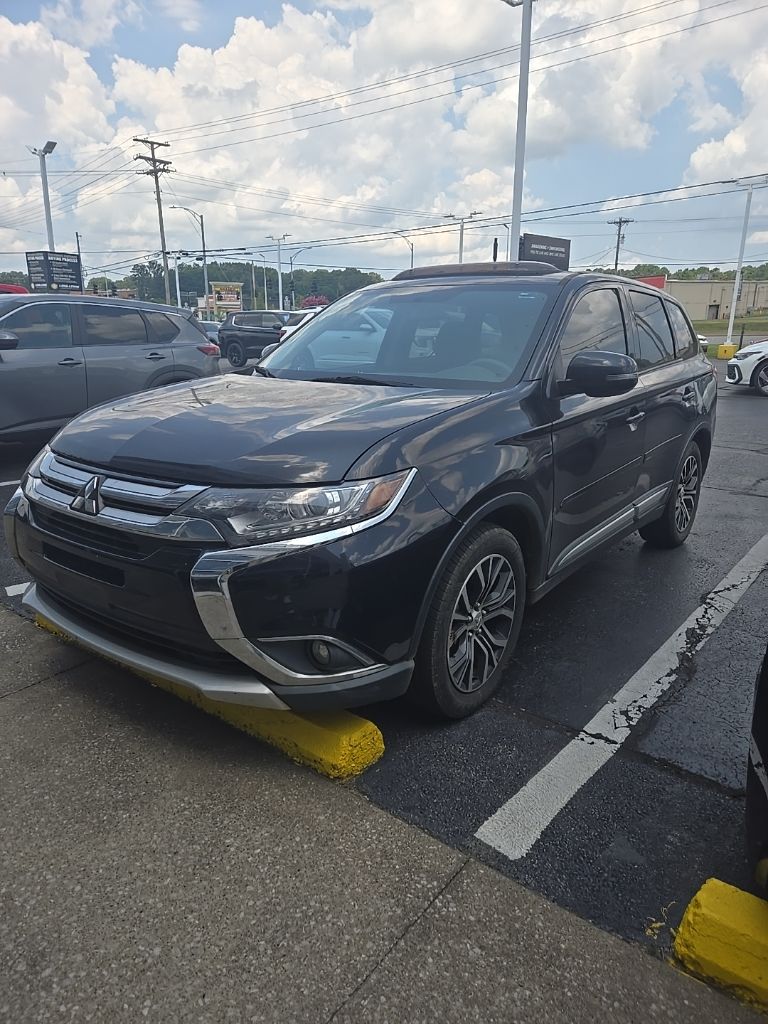 2018 Mitsubishi Outlander SE FWD's photo