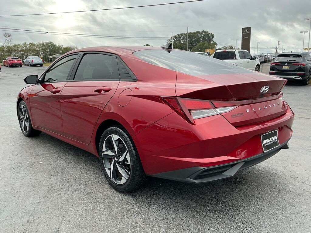 Used 2023 Hyundai Elantra SEL Sedan