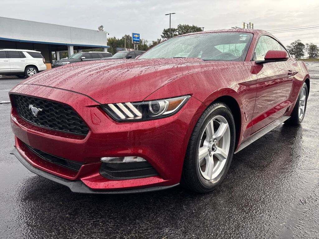 Used 2017 Ford Mustang V6 Coupe