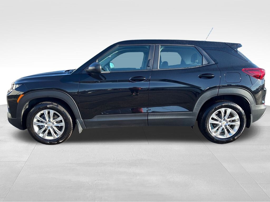 Used 2022 Chevrolet Trailblazer LS SUV