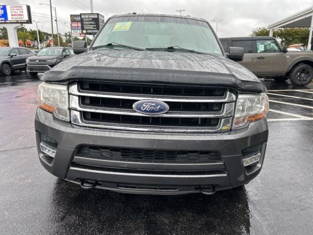 Used 2017 Ford Expedition XLT SUV