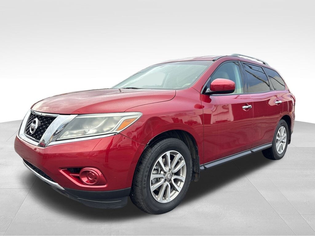 Used 2015 Nissan Pathfinder S SUV