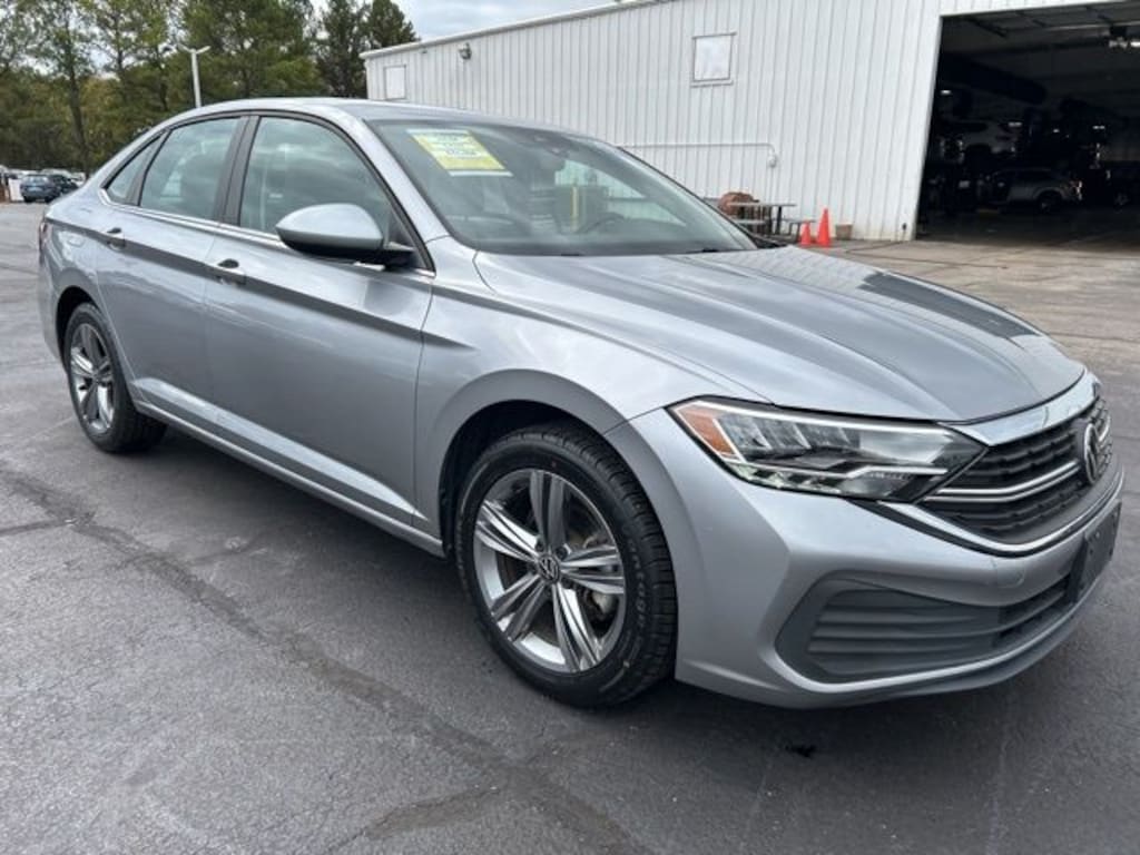 Certified 2024 Volkswagen Jetta 1.5T SE Sedan