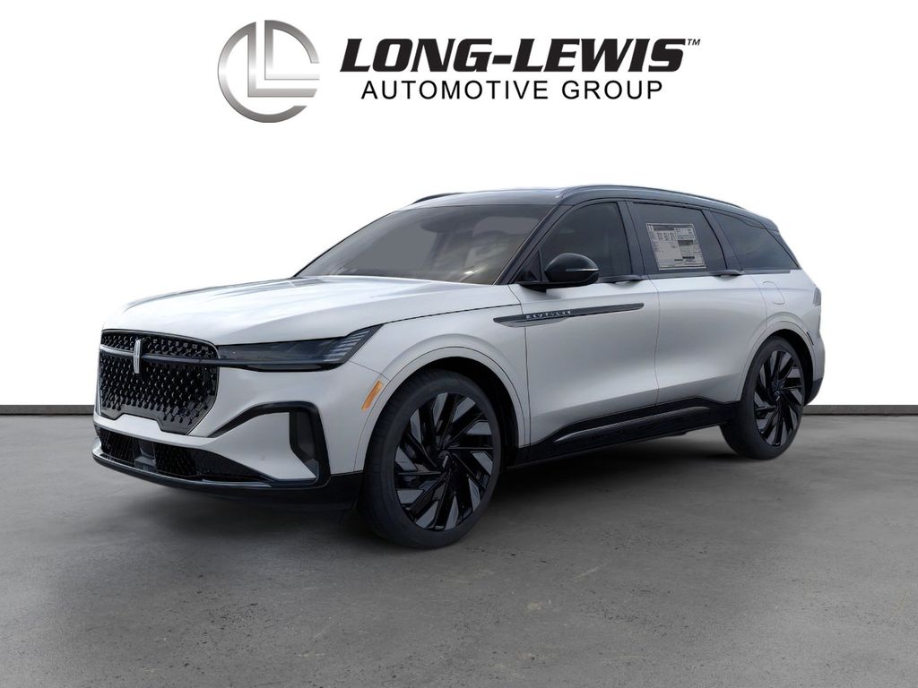 2025 Lincoln Nautilus Reserve AWD's photo